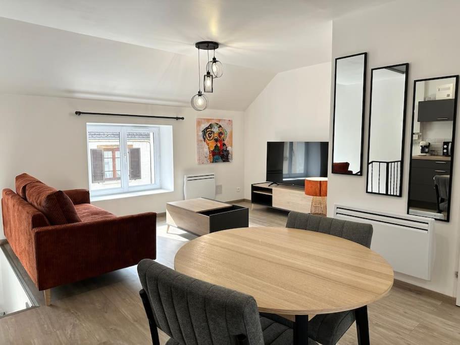 L'Impasse, T2 Neuf Et Bien Equipe, Plein Coeur De Maincy Apartment Екстериор снимка